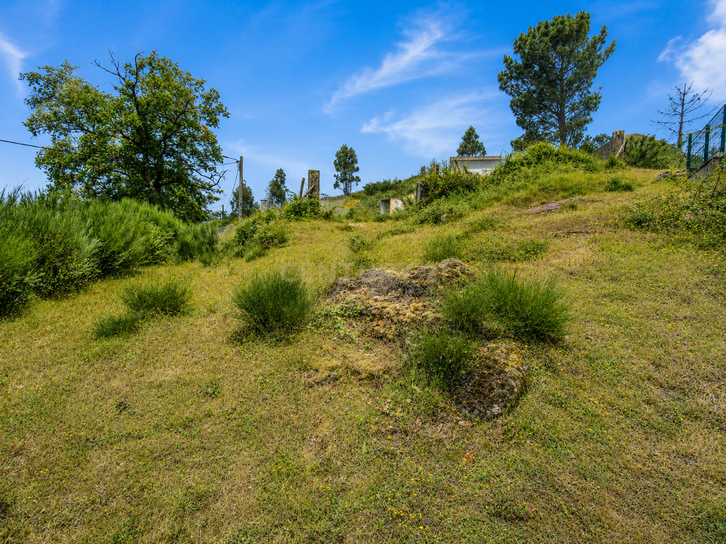 Fotografia 7 de **Oportunidade no Gerês: Terreno de 850 m² com Ruína em Valdreu, Vila Verde**