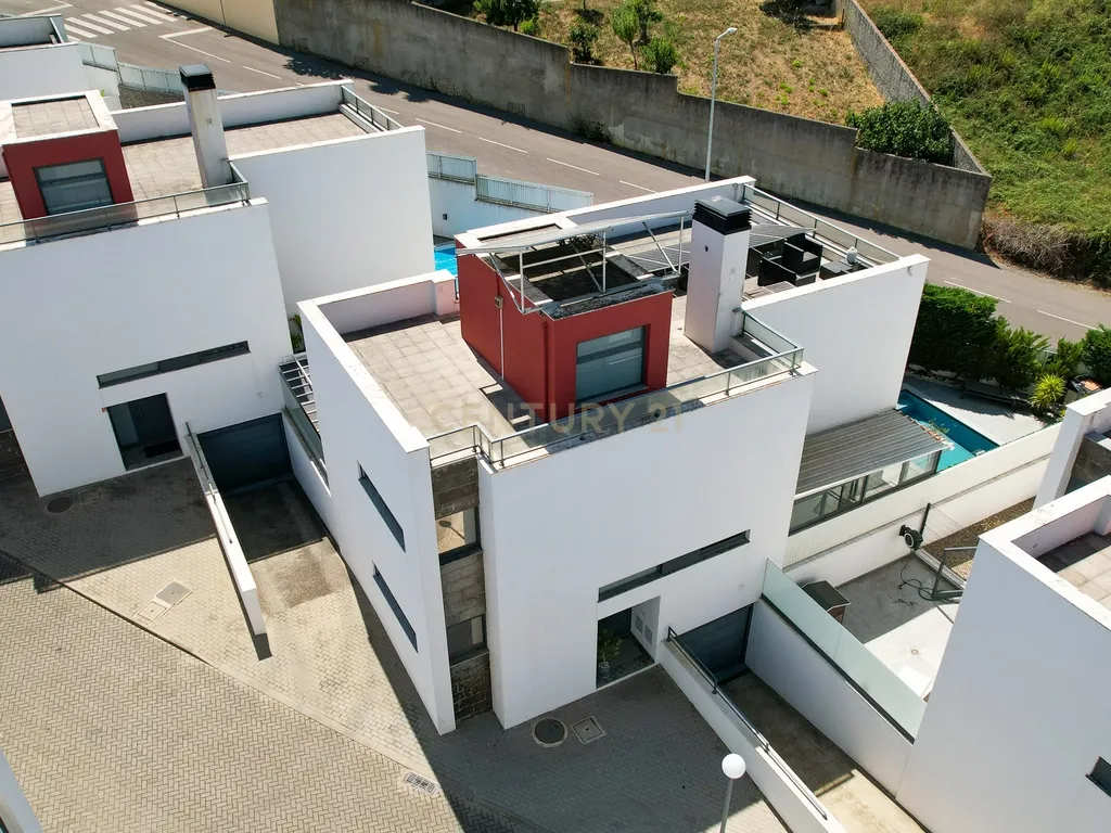 ** Moderna Moradia T4 c/ piscina e rooftop no condomínio privado "Villas do Campo" - Venda do Pinheiro ** - Image 83