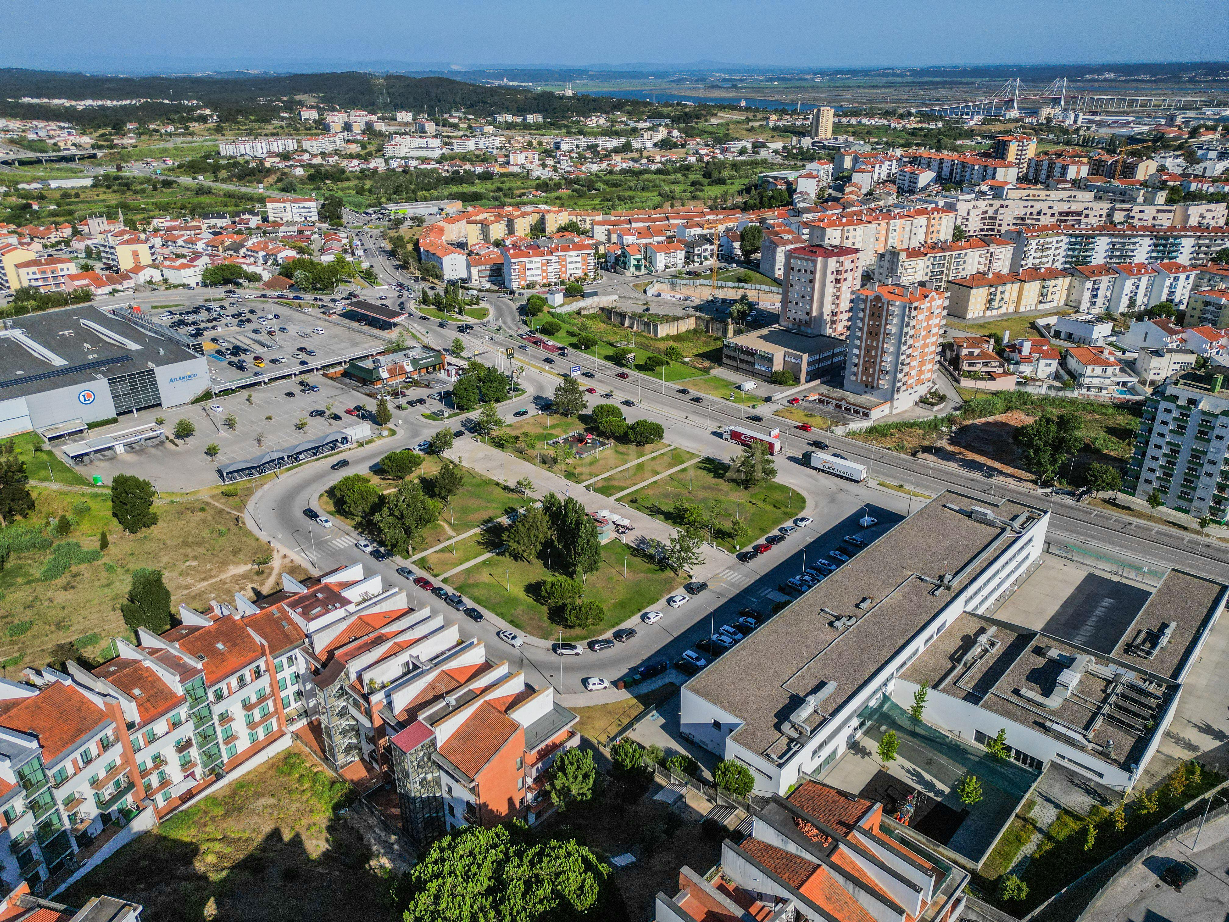 Fotografia 3 de Apartamento T3 com Garagem Dupla na Quinta da Borloteira, Figueira da Foz