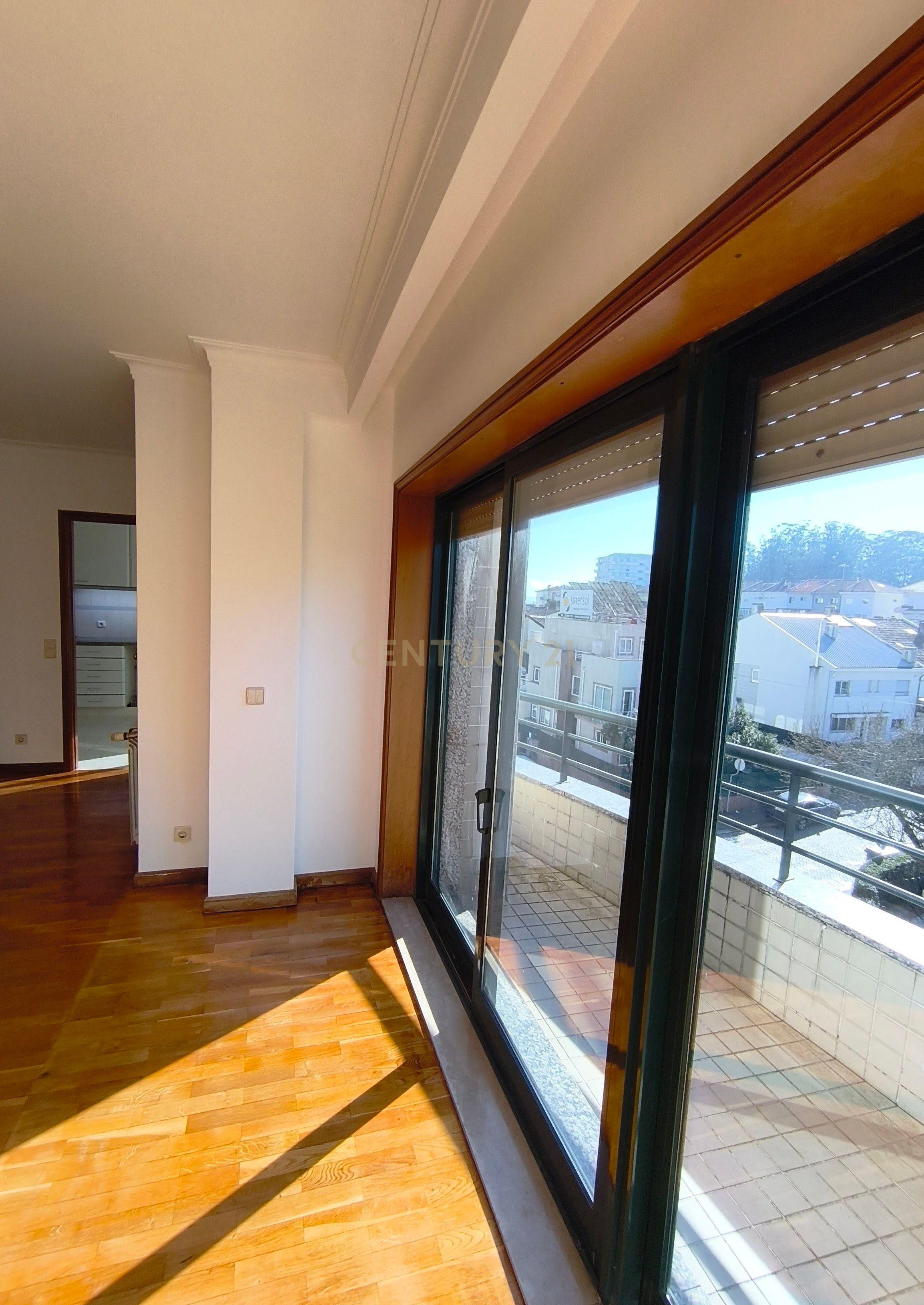 Fotografia 3 de Apartamento T3 Duplex nas Antas, Porto - Oportunidade Única