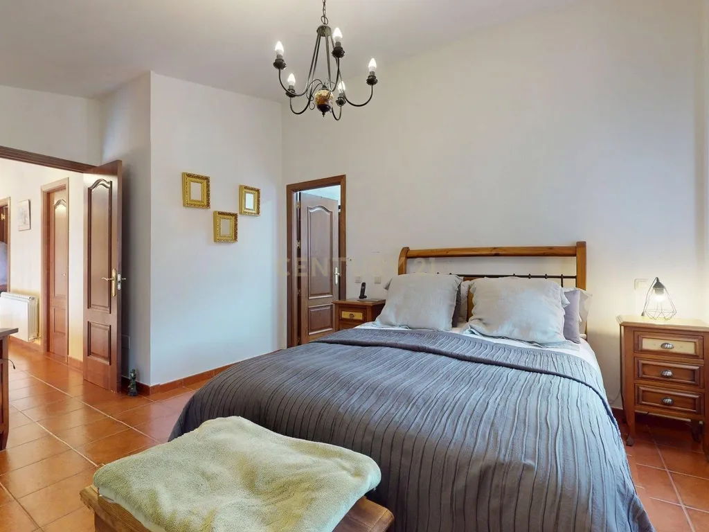 Espetacular Apartamento em Villalbilla, Madrid - 333m² - Image 32