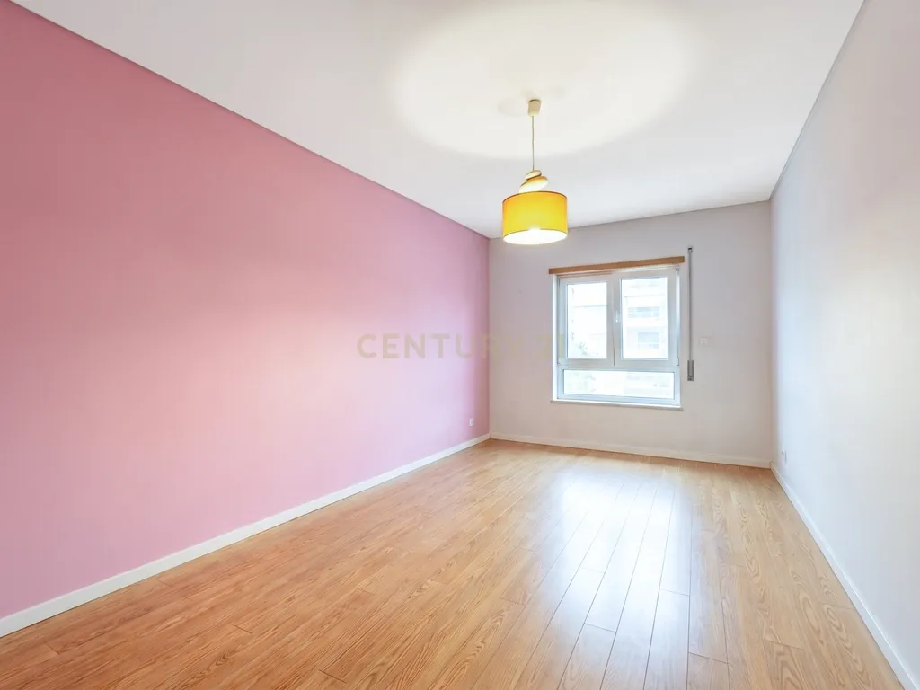 Apartamento T3 com Parqueamento e Arrecadação | Montijo - Image 21