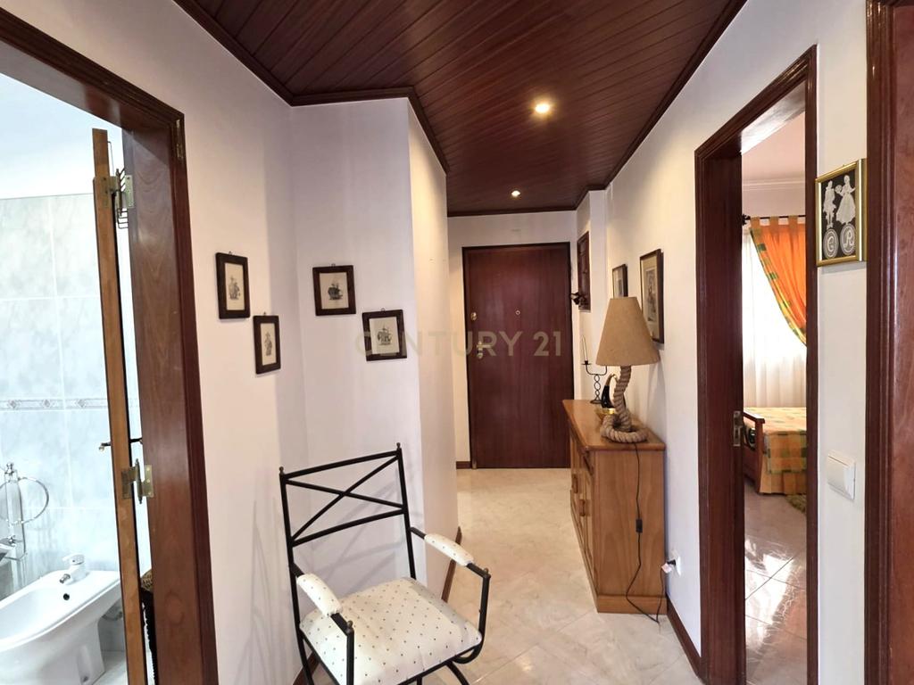  Apartamento T2 em Sesimbra, primeira linha da praia com Terraço Vista Mar - Image 9