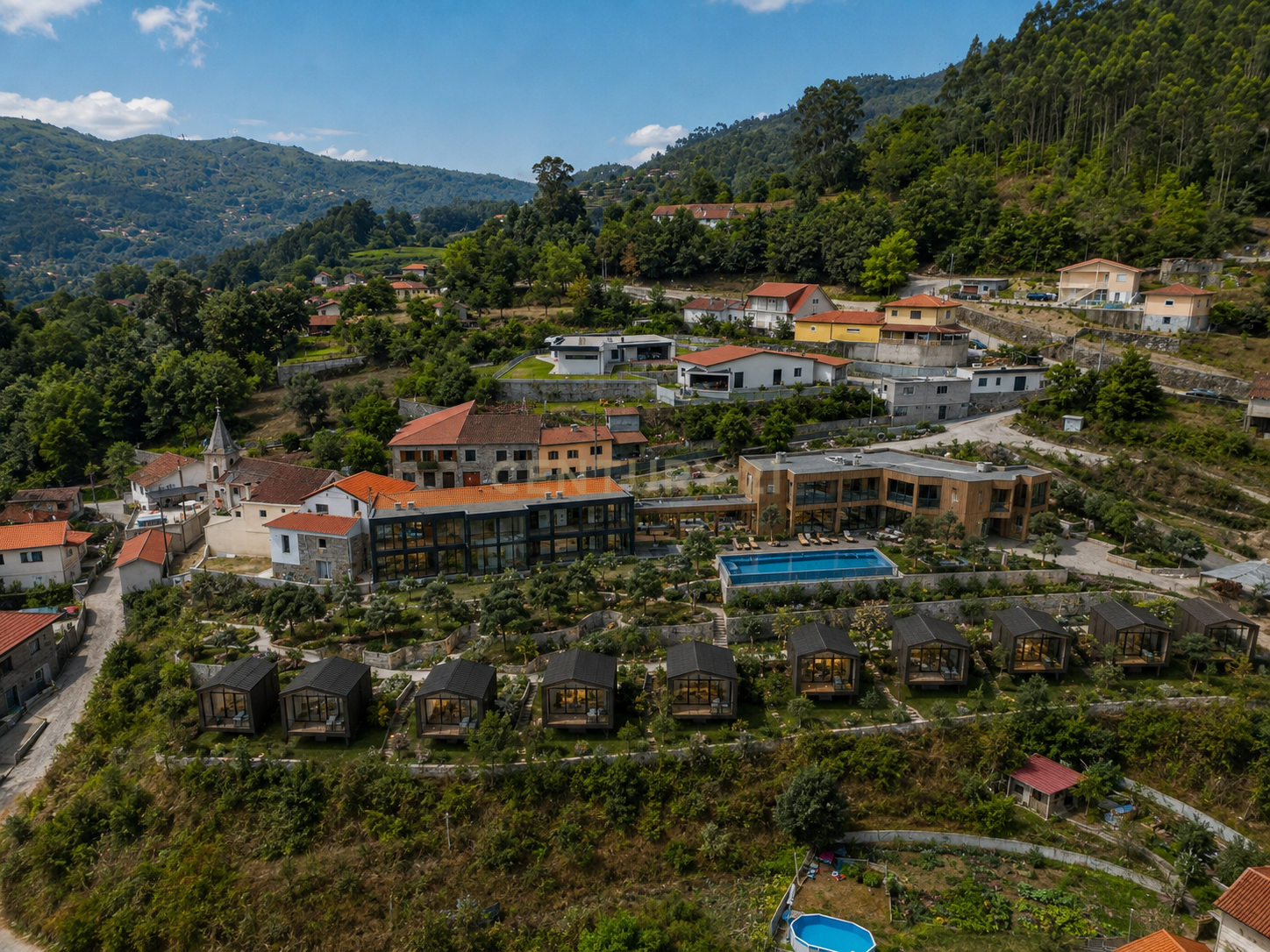 Fotografia 3 de Empreendimento / Hotel Turístico no rio caldo-Gerês, vistas rio.