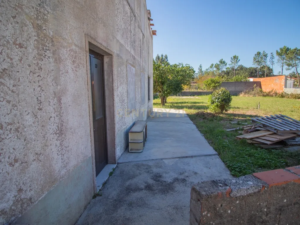 Moradia para renovar com 605 m2 de terreno em Santana, Figueira da Foz. - Image 18
