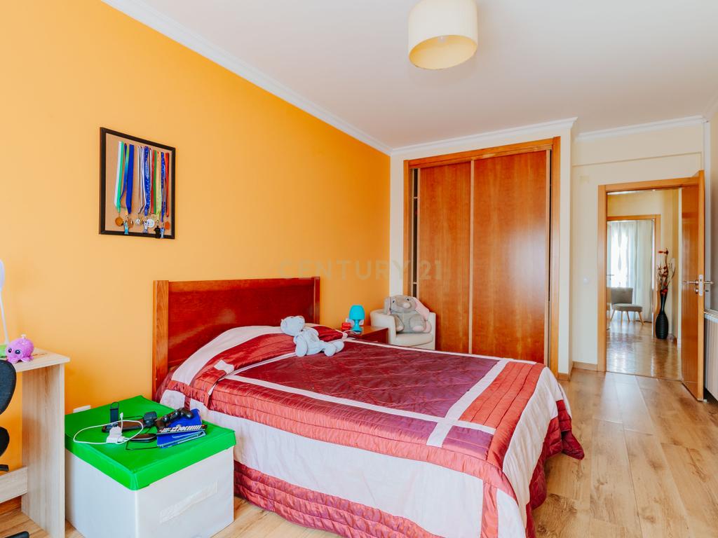 MORADIA T3 NAS FONTAINHAS - Image 34