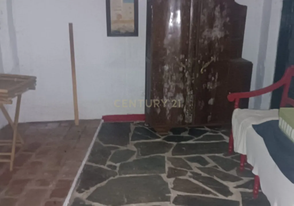 Prédio - no coração da vila raiana de Campo Maior! - Image 23