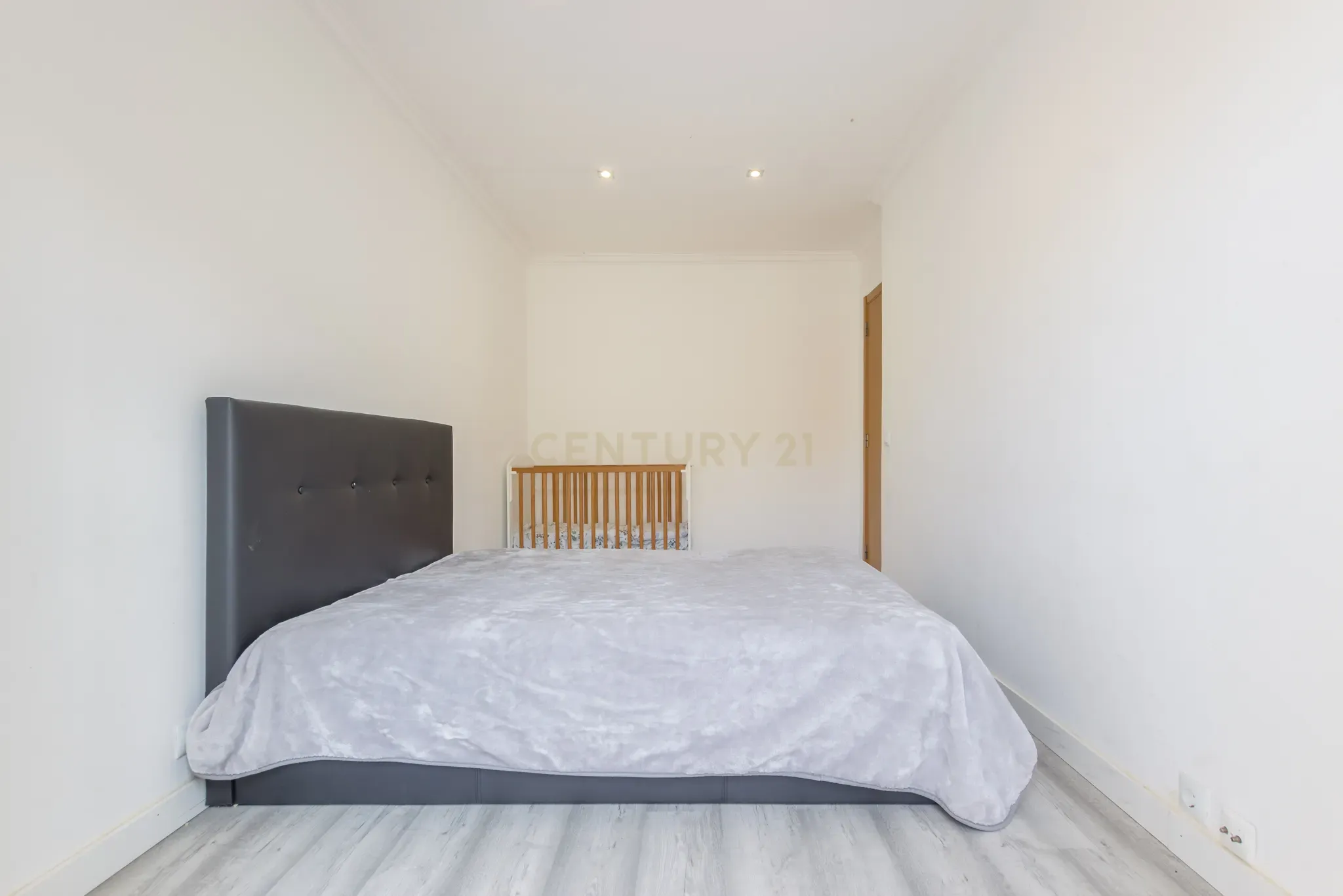 Apartamento T3 Av. Bocage no Barreiro - Image 12