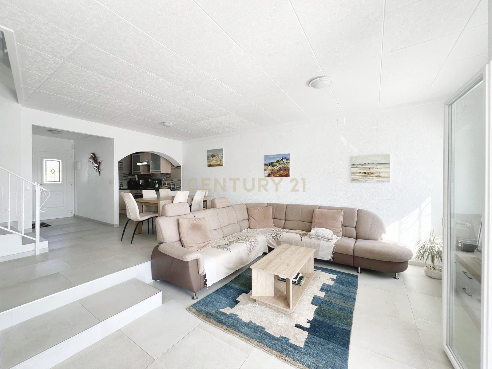 Luxuosa Moradia com Vista Panorâmica em Girona, Cataluña - Image 12