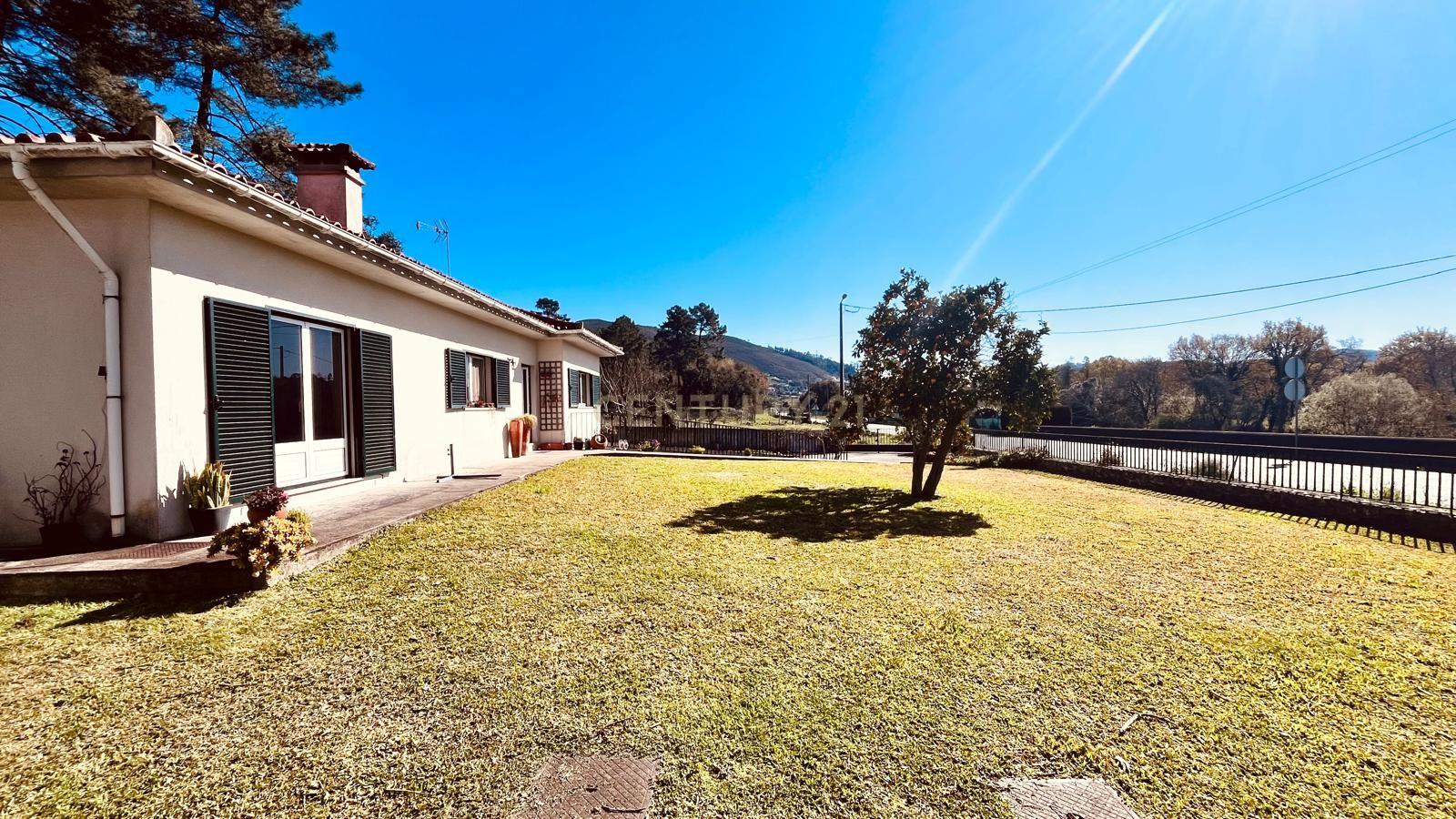 Espetacular Moradia T3 com Jardim em Viana do Castelo – pohled 2