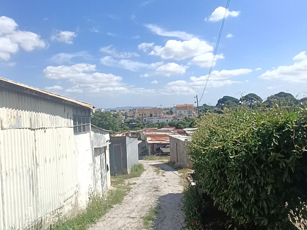 Terreno com 4640 m2 No Seixal - Image 12