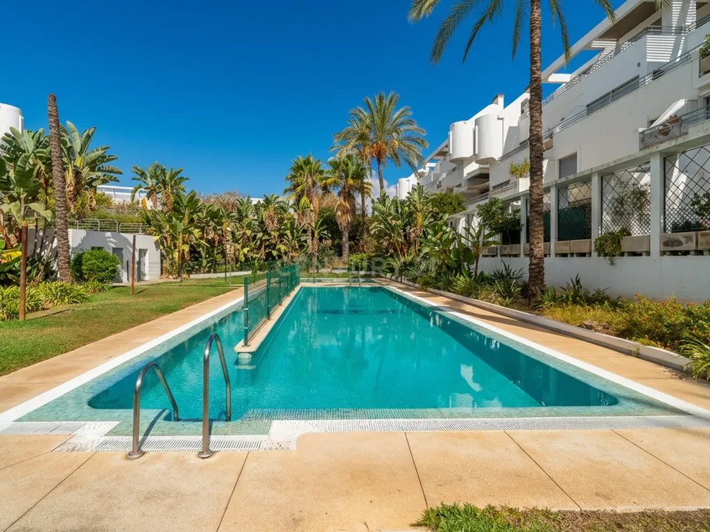 🌅 Charmosa Penthouse com Grande Solário Privativo em La Cala de Mijas - Image 30
