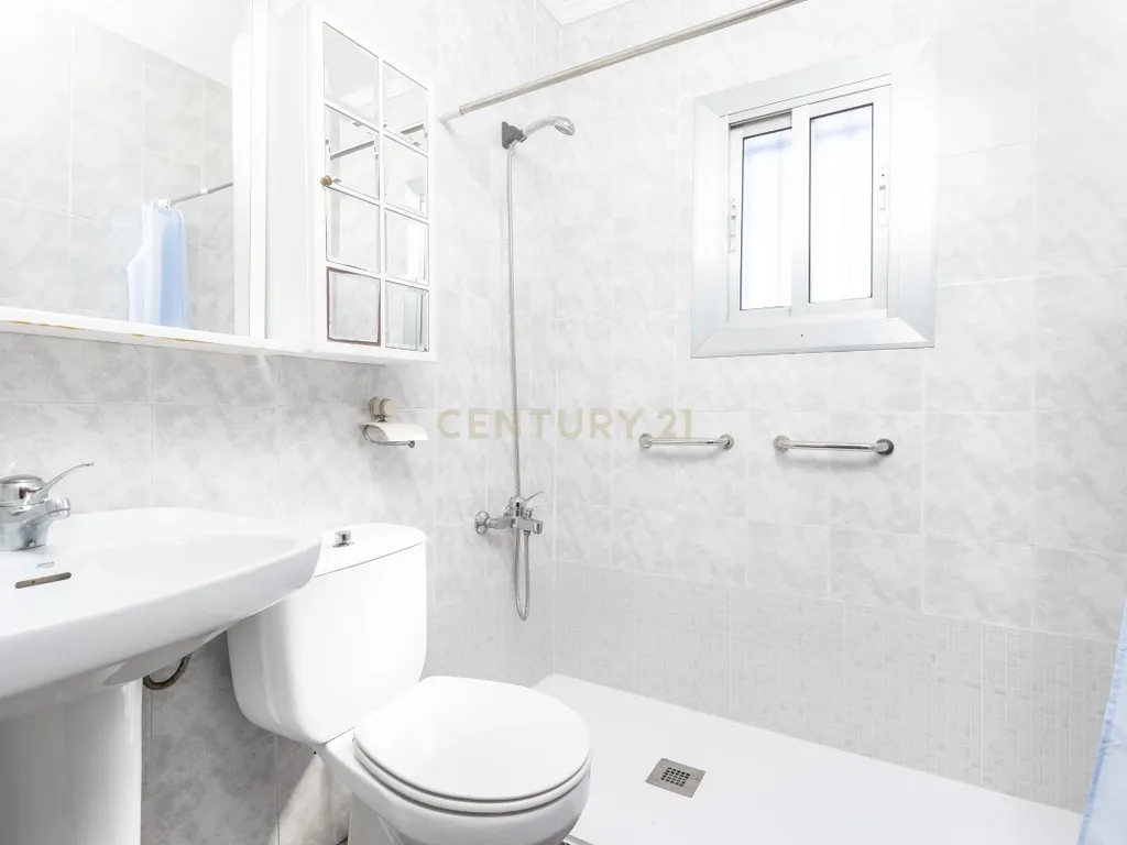 HABITATGE EN PLANTA Casa en venda a Olivella – entorn natural a 15 minuts de Sitges - Image 27
