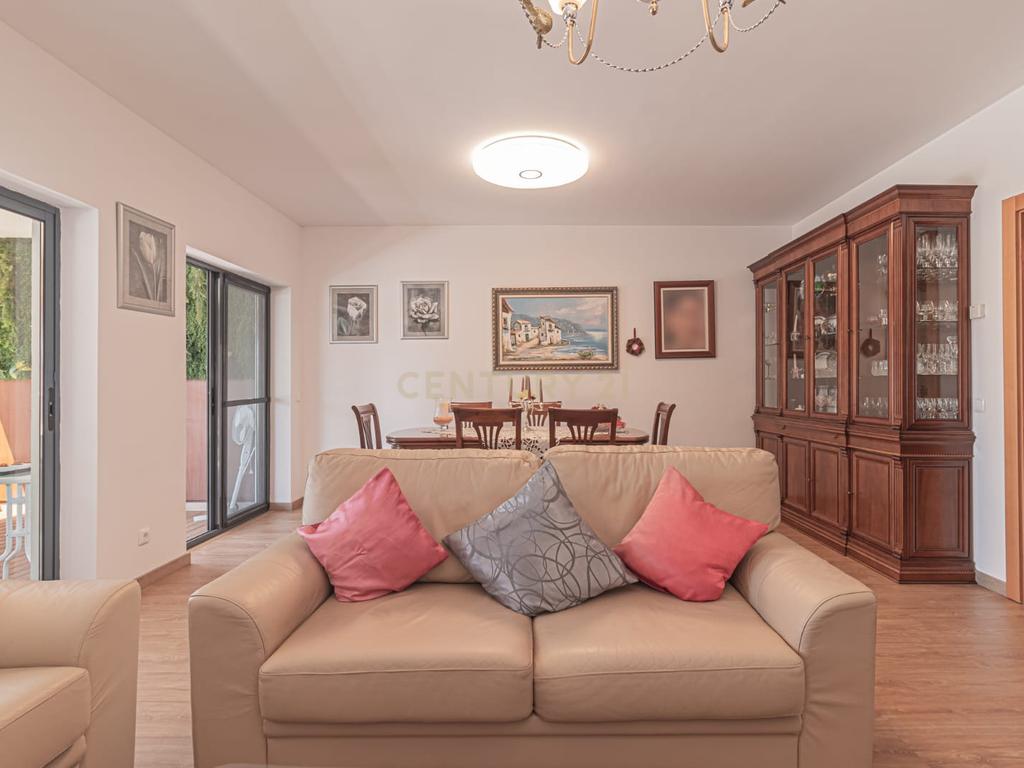 Espaçoso apartamento T3  no Casal Do Marco com Terraço - Image 27