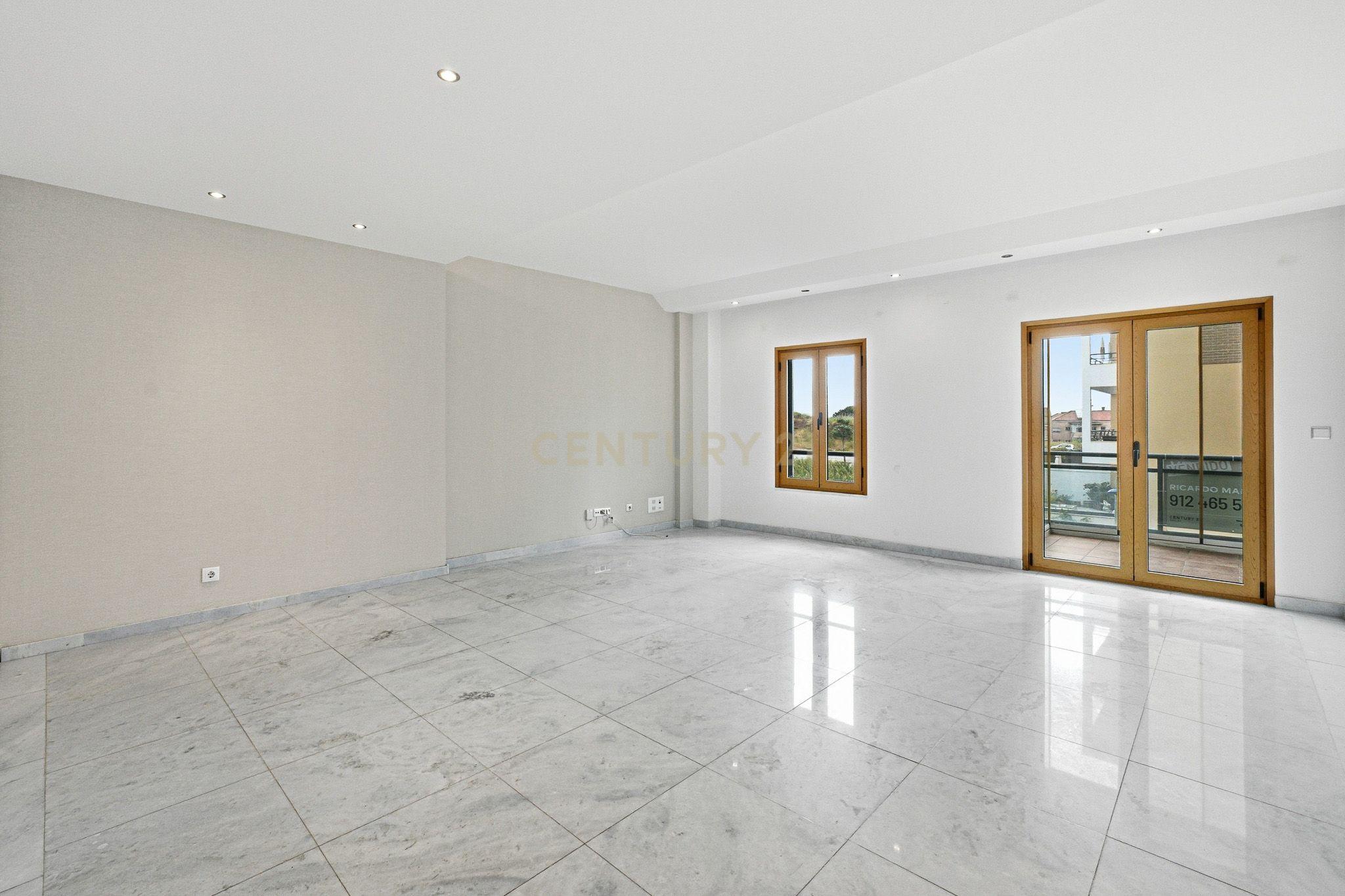 Fotografia 10 de Apartamento T3 com box de 30 m² | Vila Chã – Amadora