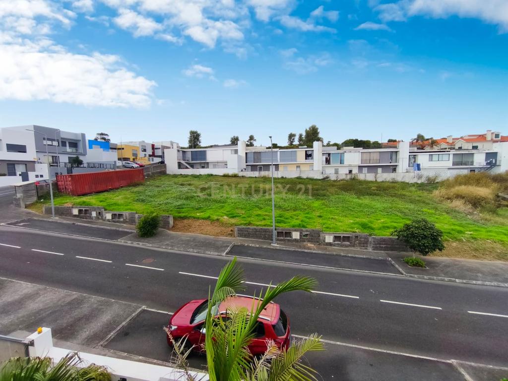 Loteamento em Relva, Ponta Delgada - 273m² com Projeto Aprovado e possibilidade construção chave na mão - Image 7