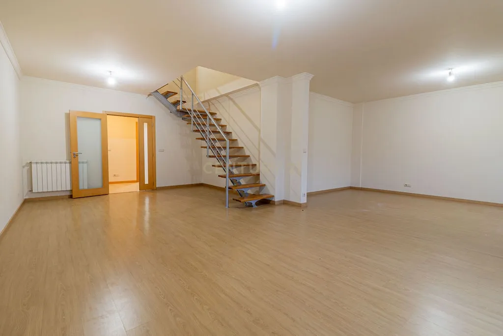 Duplex T3 em Bragança - Image 33