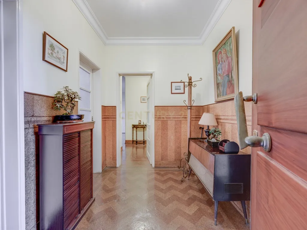 Fantástico Apartamento na Av. João XXI, com uma localização estratégica. - Image 11