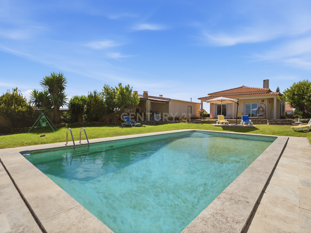 Moradia Isolada com Piscina em Lote de 908 m² | Sala Ampla | Jardim e Vista Desafogada -Mafra - Image 50