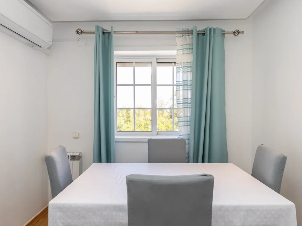 Apartamento T2 na Quinta da Carcereira - Sobreda - Image 4