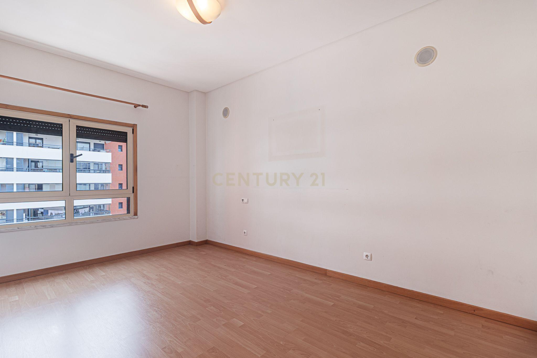 Fotografia 12 de Excelente Apartamento T2 nas Colinas do Cruzeiro- Odivelas