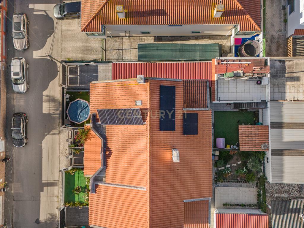 Moradia Geminada T3 com excelentes áreas, terreno e localização privilegiada em Fernão Ferro - Image 33