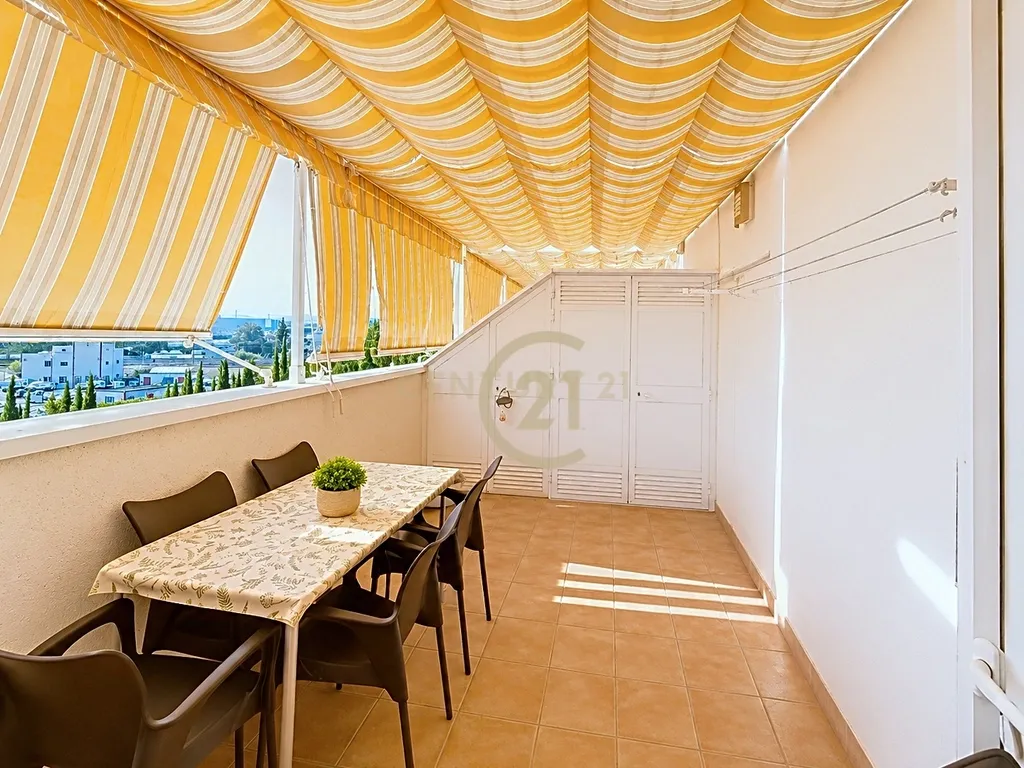 Cobertura de 5 Quartos com Terraço e Churrasqueira: Ideal para Família Numerosa ou Segregação em 2 Habitações! - Image 38