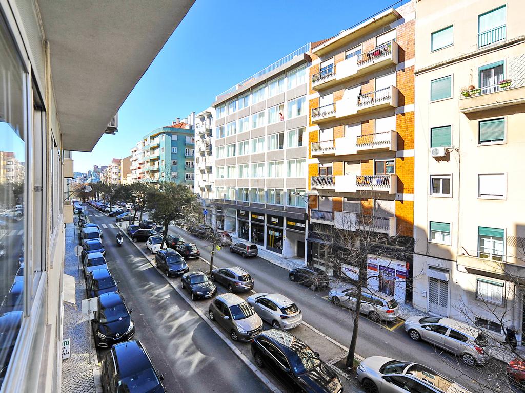 Apartamento Moderno Lisboa - 2 Quartos e Vista Cidade - Image 18