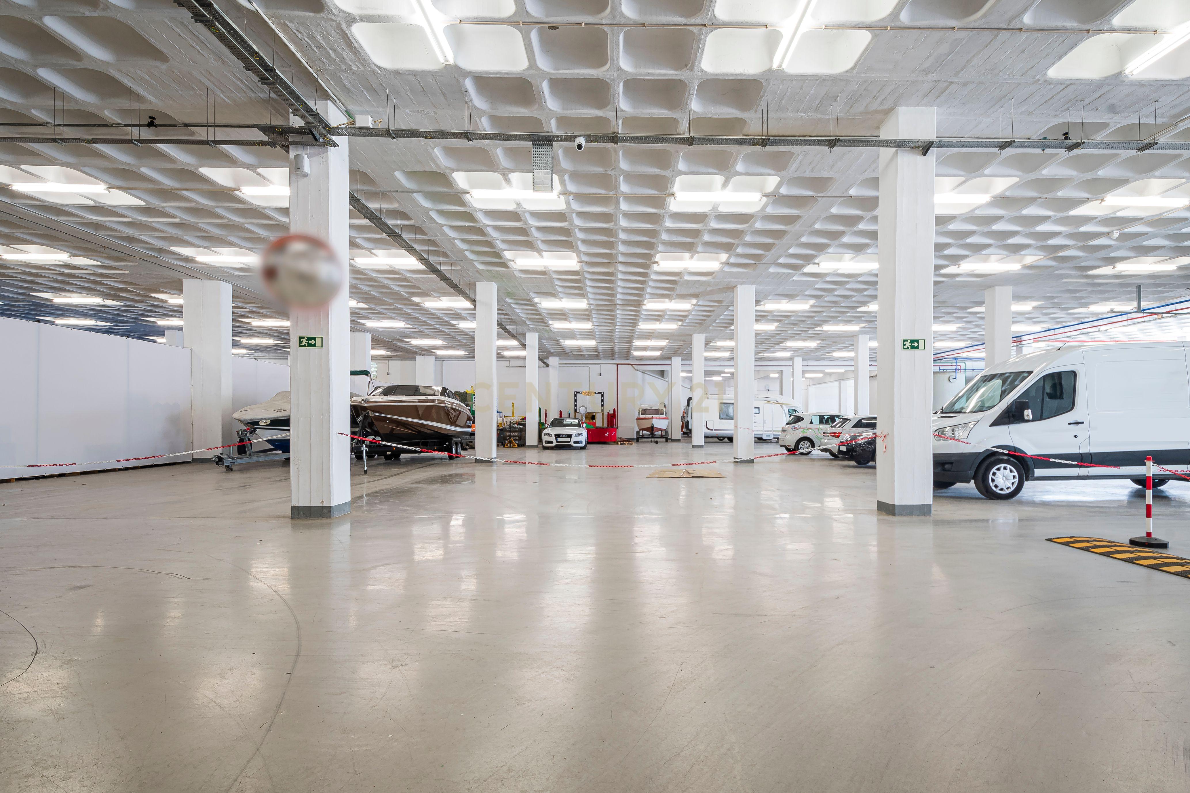 Armazém 500m2 - Image 2