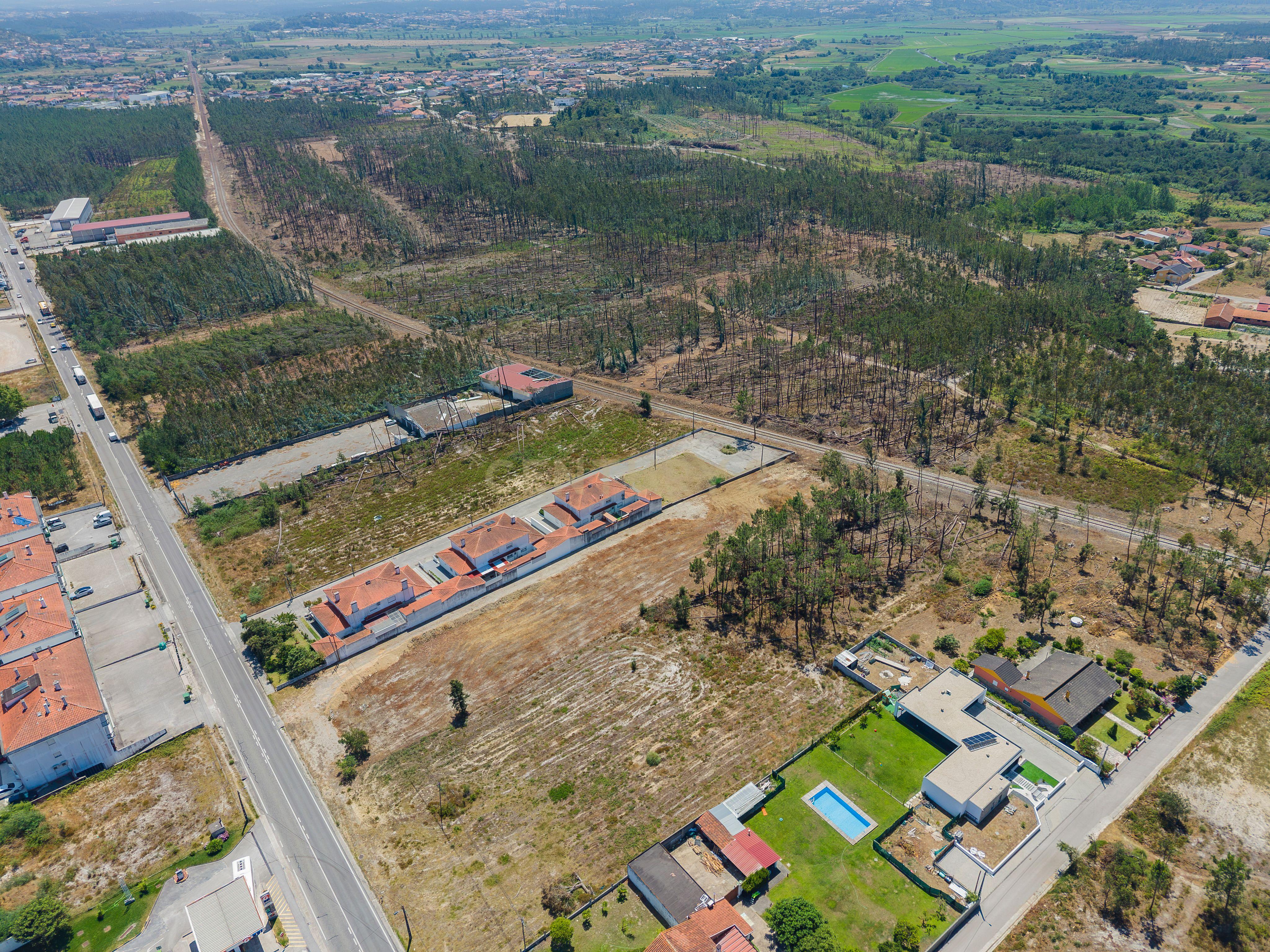 Fotografia 6 de OPORTUNIDADE DE INVESTIMENTO EM MONTE REDONDO!