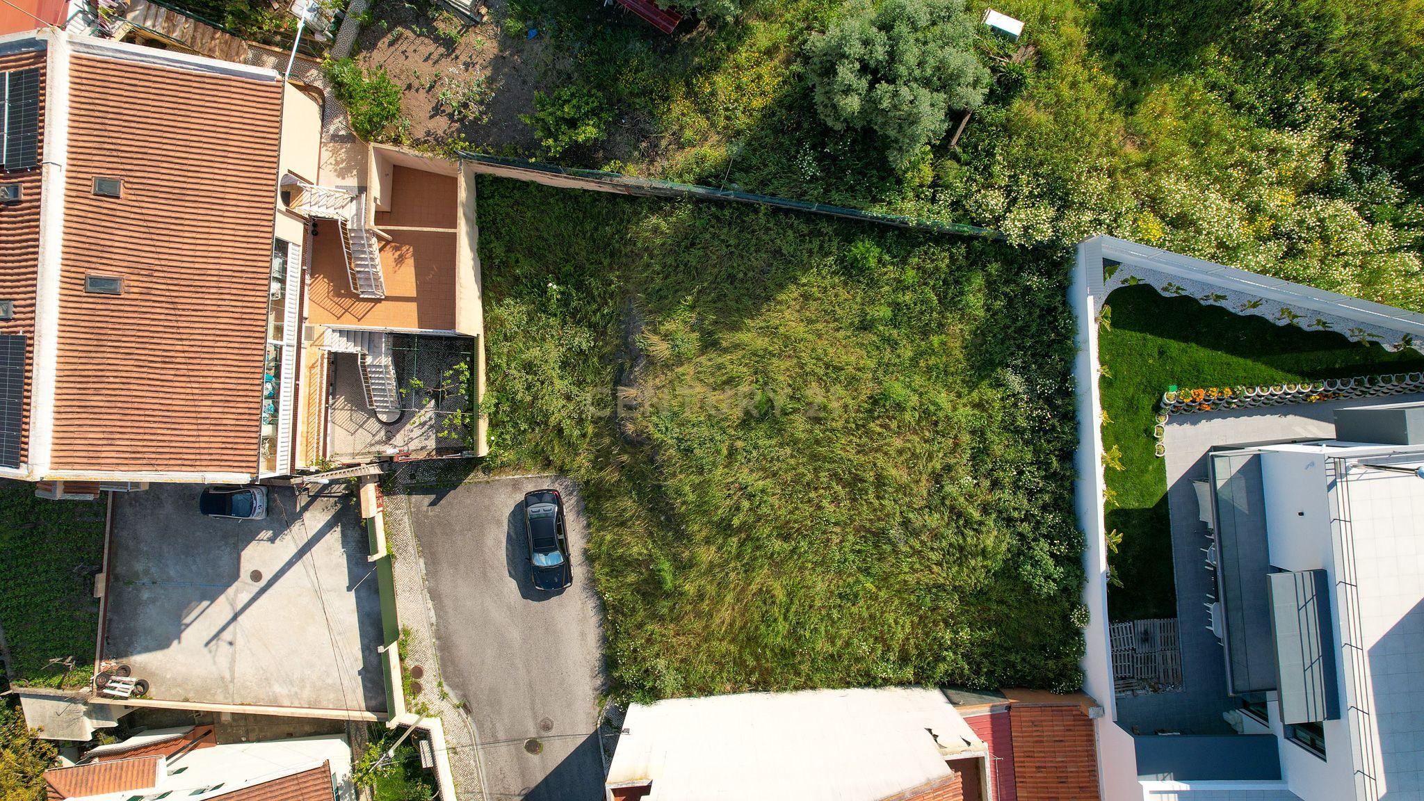 Oportunidade Única em Odivelas: Vista Panorâmica e Conforto - Image 12