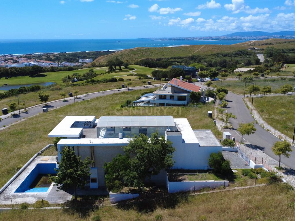 Moradia de Arquitetura Contemporânea na Aldeia dos Capuchos, Vista Mar, Rio e Cidade, com Garagem, Elevador, Piscina e Cobertura com Vista Panorâmica 360º. - Image 28
