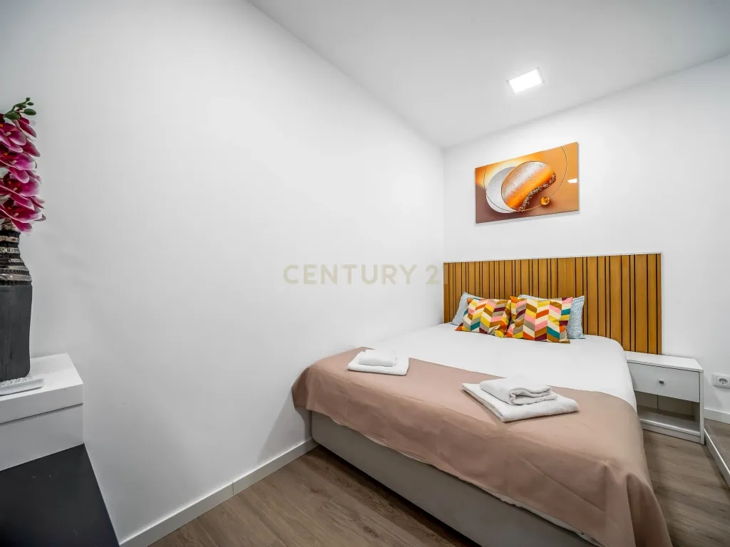 Moradia T3 renovada no centro histórico de Albufeira /200 metros da praia - Image 26