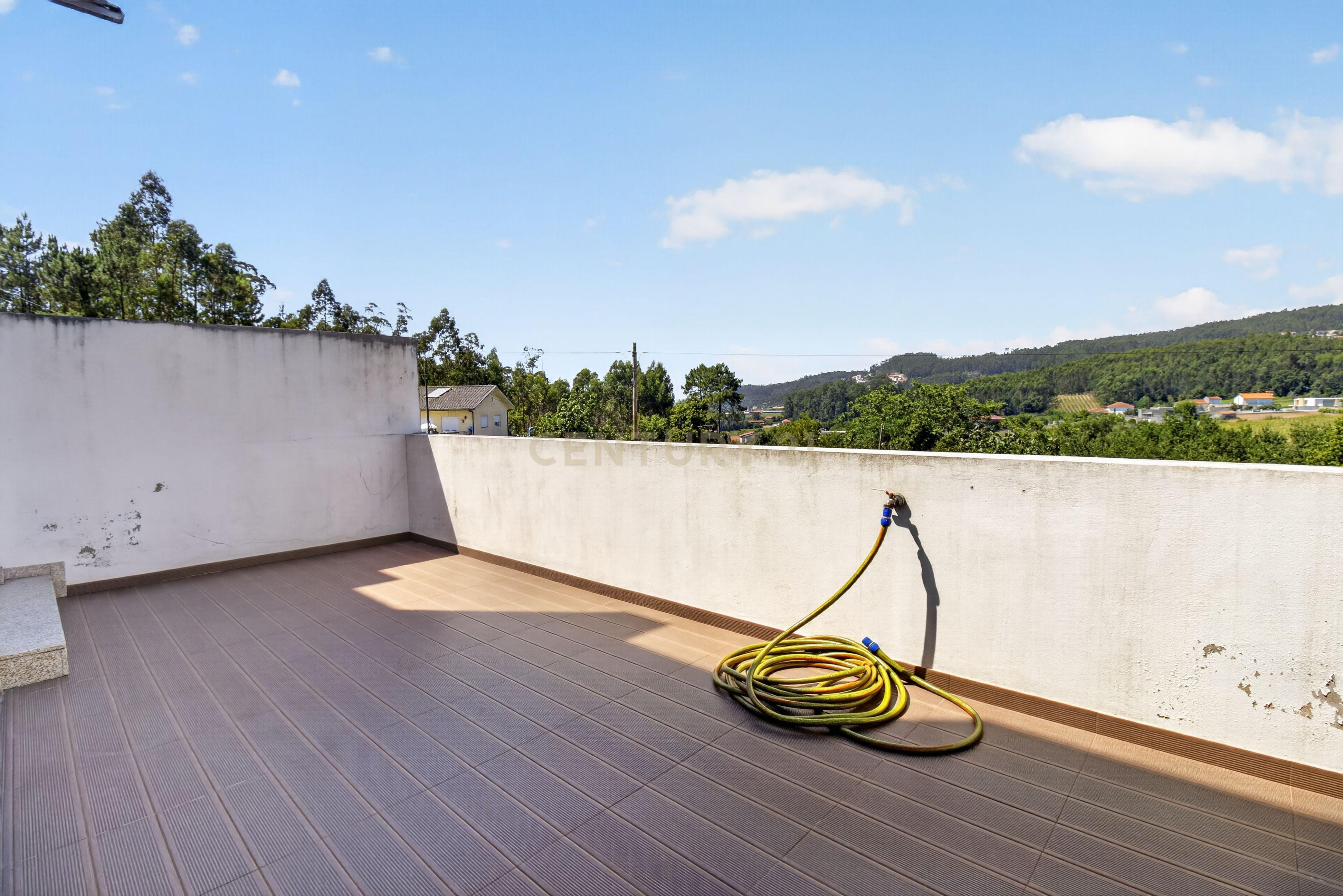 Fotografia 9 de Moradia T3 para Arrendamento | Sequeade, Barcelos