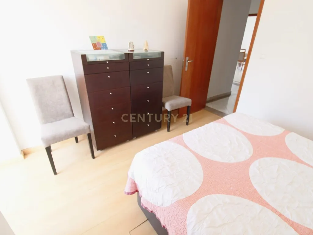 Apartamento T3 com Vista Serra em Alcabideche – Cascais - Image 15