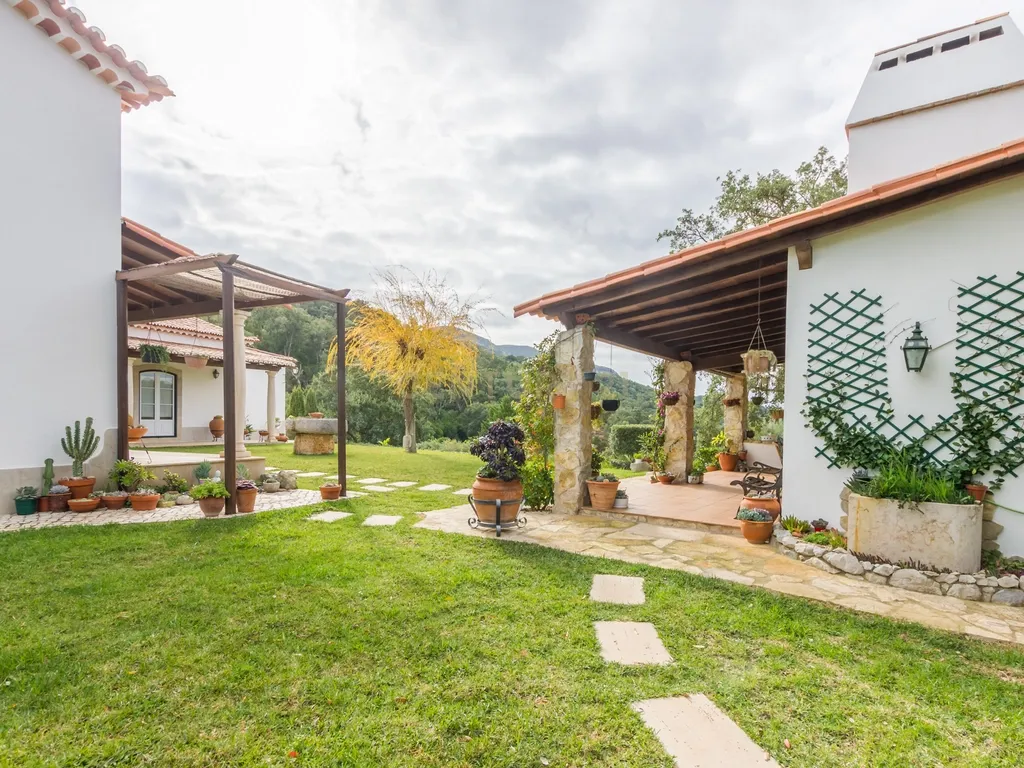 Quinta de Luxo na Serra da Arrábida – Um Refúgio Exclusivo no Coração da Natureza - Image 9