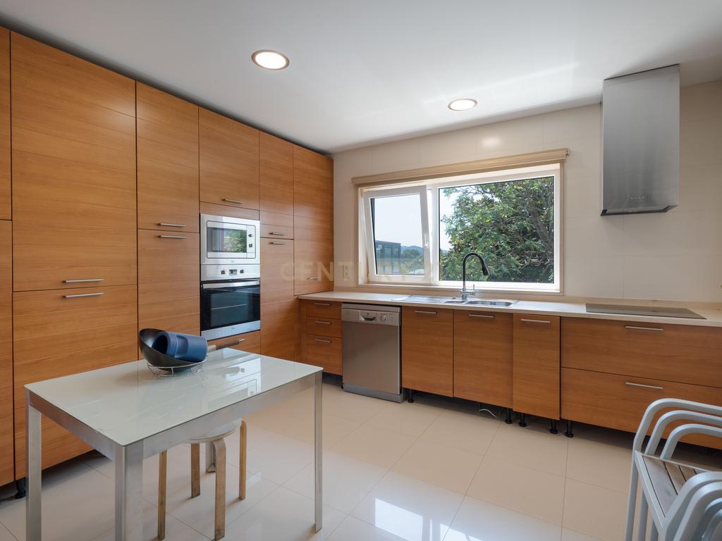 Moradia T6 de Charme com Piscina,  na Trofa (São Romão do Coronado) - Image 35