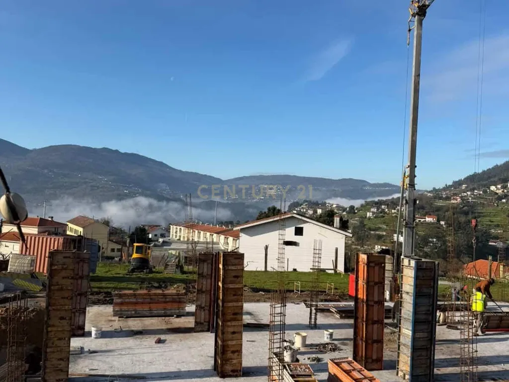 Moradia V3 em Paços de Gaiolo, Marco de Canaveses - Fração A - Image 5