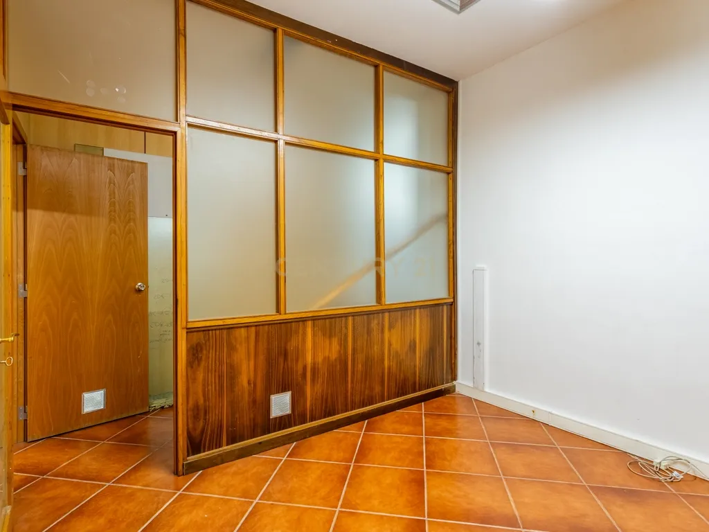 Loja em Alfragide, central, 367 m2 - Image 19