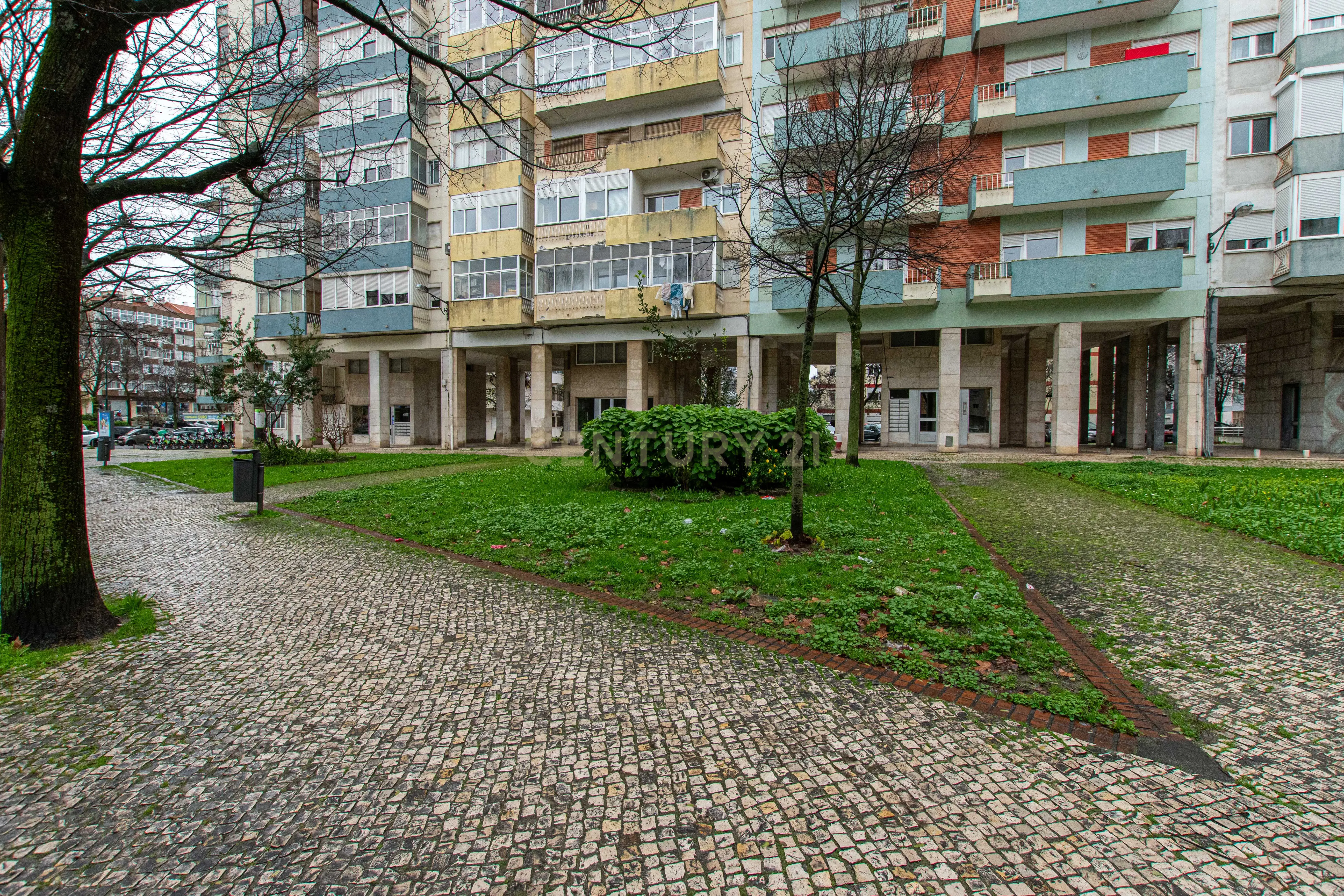 Fotografia 9 de Apartamento T2 Avenida do Uruguai - Benfica