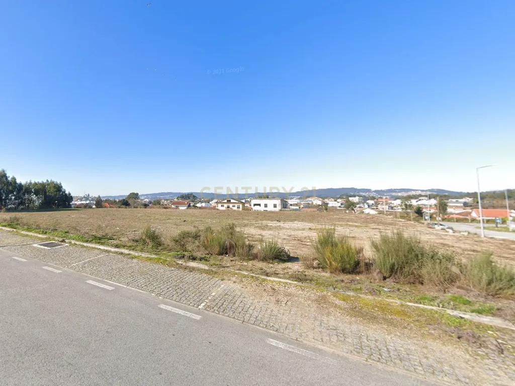 Terreno industrial de grandes dimensões, com 7 069m2, no Polo 6, em Freamunde, Paços de Ferreira - Image 5