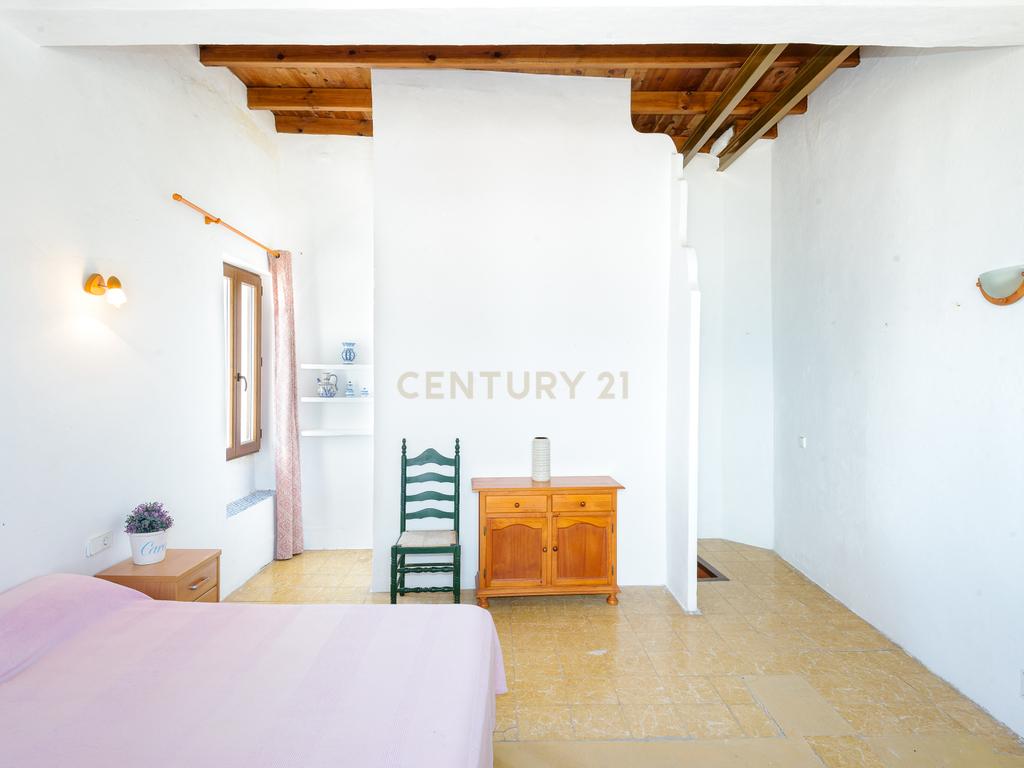 À venda: Casa histórica com grande potencial em Dalt Vila – Ibiza - Image 7