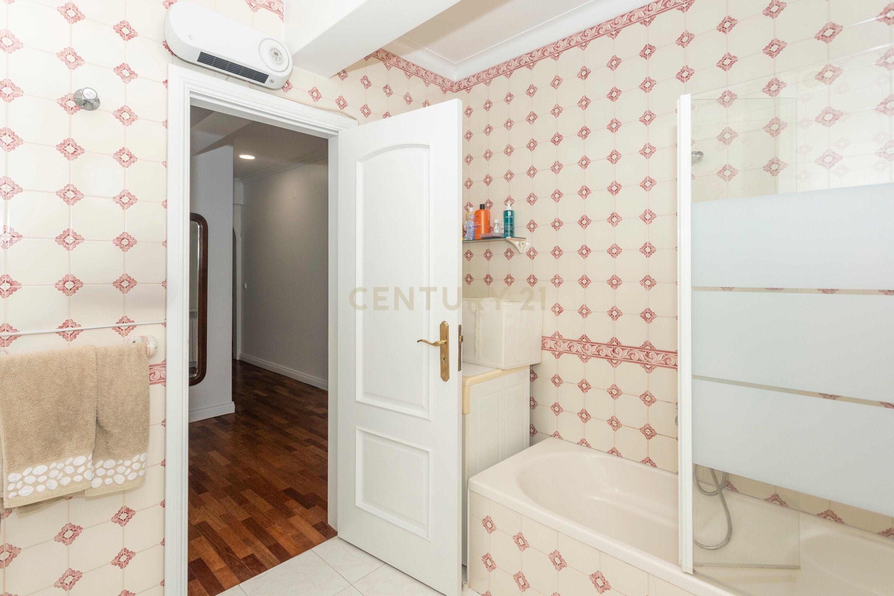 Apartamento T3 c/ Box - Centro de Torres Vedras - Image 16