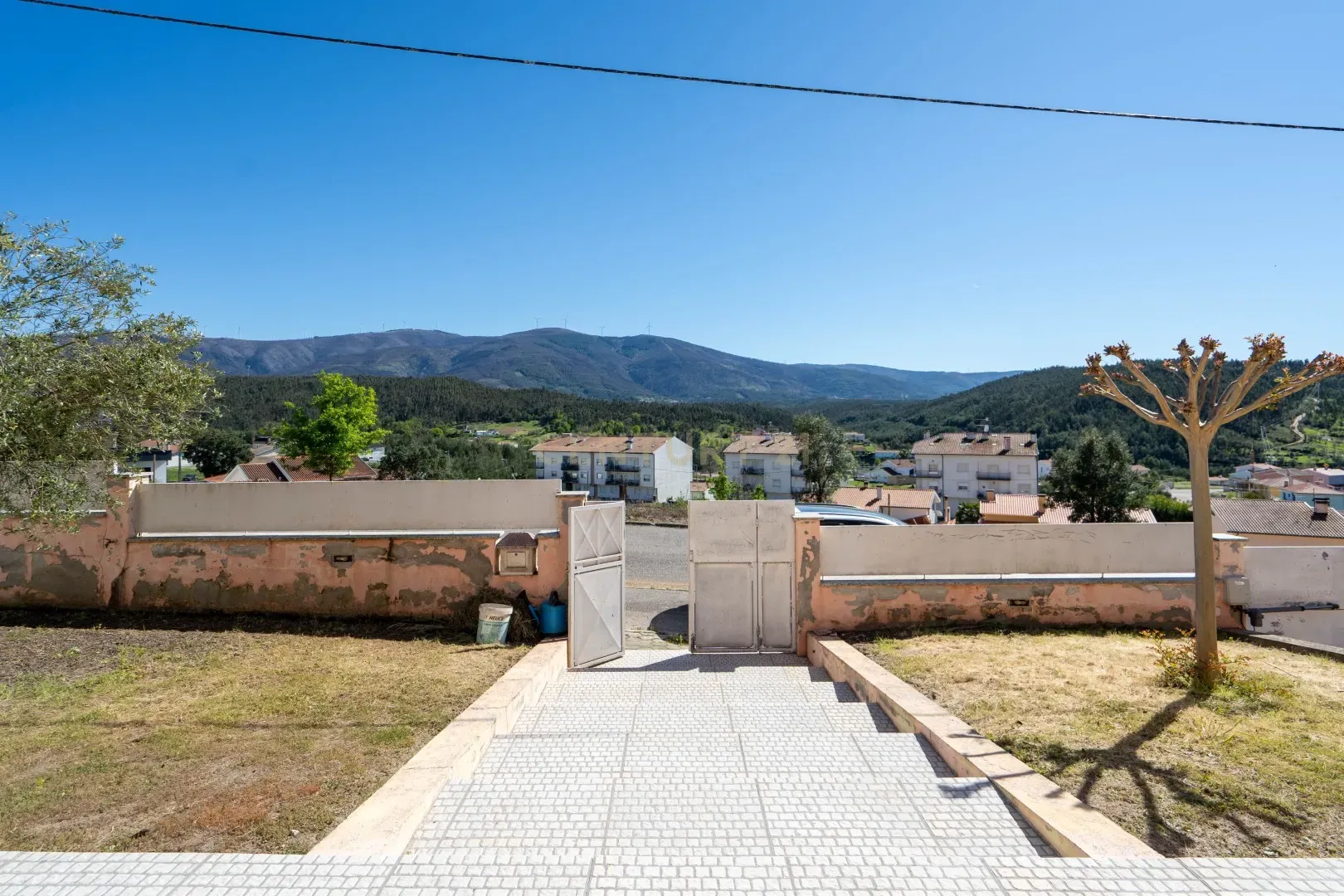 Fotografia 10 de Moradia T3 - C/ espaço exterior e piscina