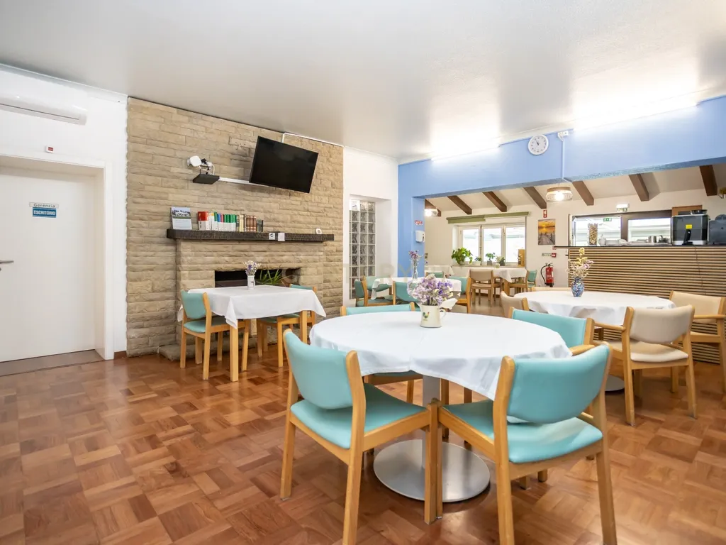 Fantástica Moradia Versátil com Piscina e Jardim, junto a serra da Arrábida – Setúbal - Image 20