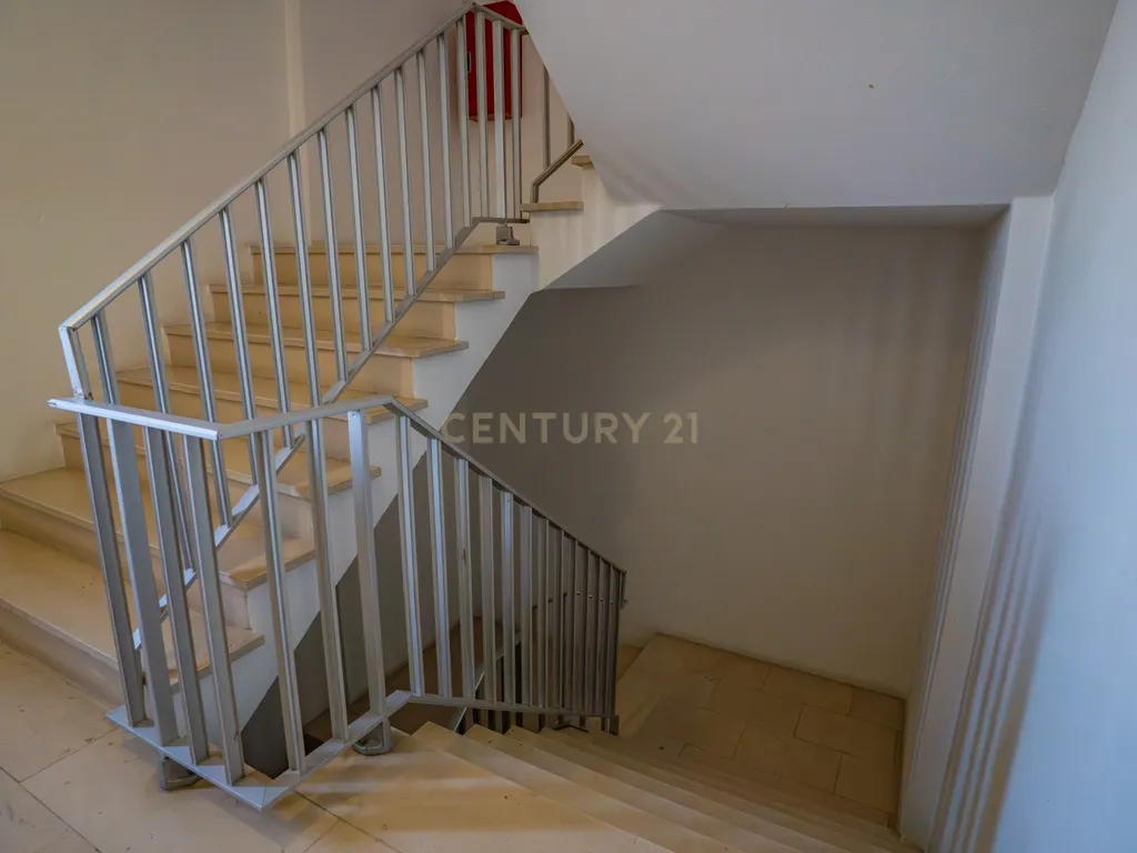 Apartamento T3 Totalmente Renovado | Centro de Caldas da Rainha - Image 35