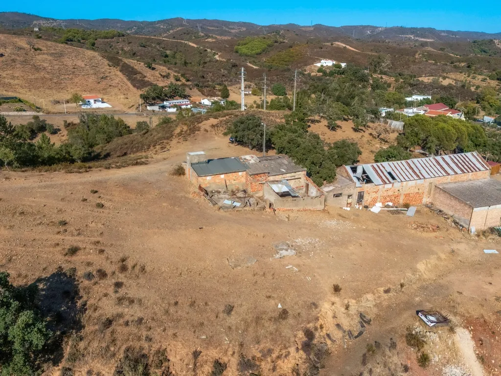 Ruína com Terreno ideal para Habitar ou Investir | São Brás de Alportel - Image 27