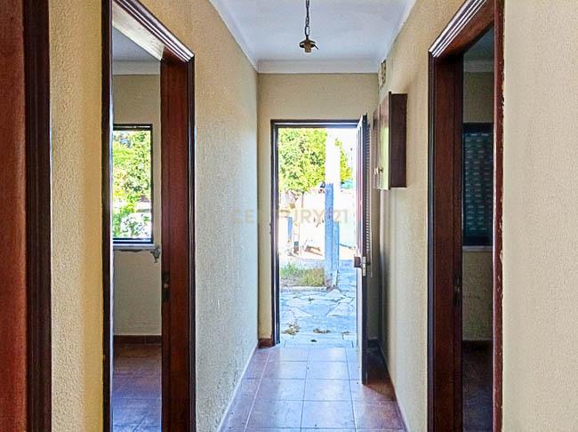 Moradia T2 parcialmente remodelada em Pegões. - Image 10