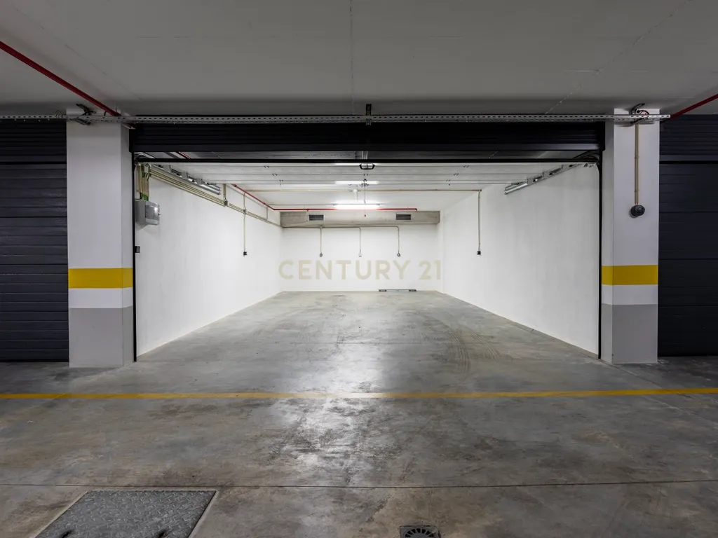 T3 com vista rio, box para 4 carros | Póvoa de Santa Iria - Image 29