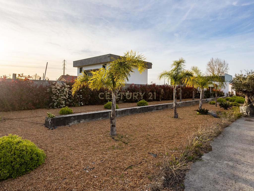 Moradia/Armazém em lote de 10280m2 em Alcochete - Image 57